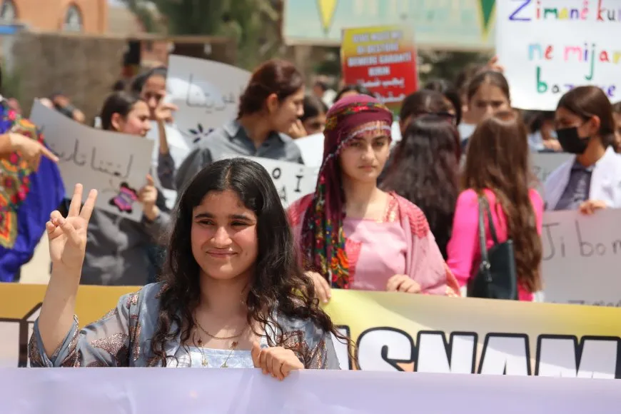 Massive march in Amuda demands constitutional recognition of Kurdish language