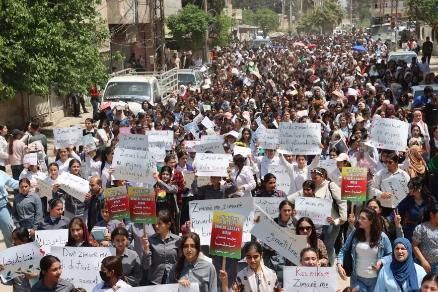 Massive march in Amuda demands constitutional recognition of Kurdish language
