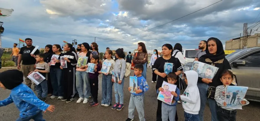 Families of detainees continue protests