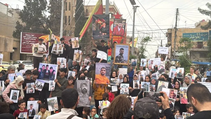Interim government prevents families of prisoners from meeting their sons in Aleppo