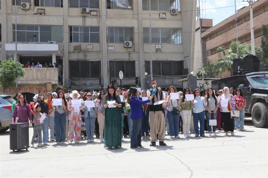 Kurdish language teachers in Hasaka condemn removal of Kurdish language from Palace of Justice nameplate