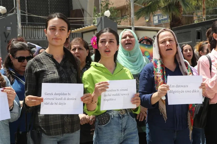 Kurdish language teachers in Hasaka condemn removal of Kurdish language from Palace of Justice nameplate