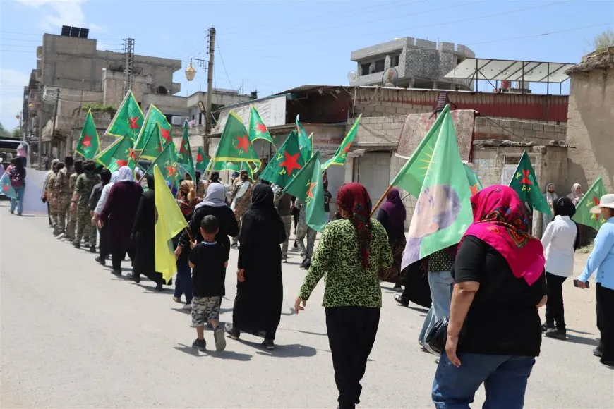 Mass rally organized in Derik in support of YPJ
