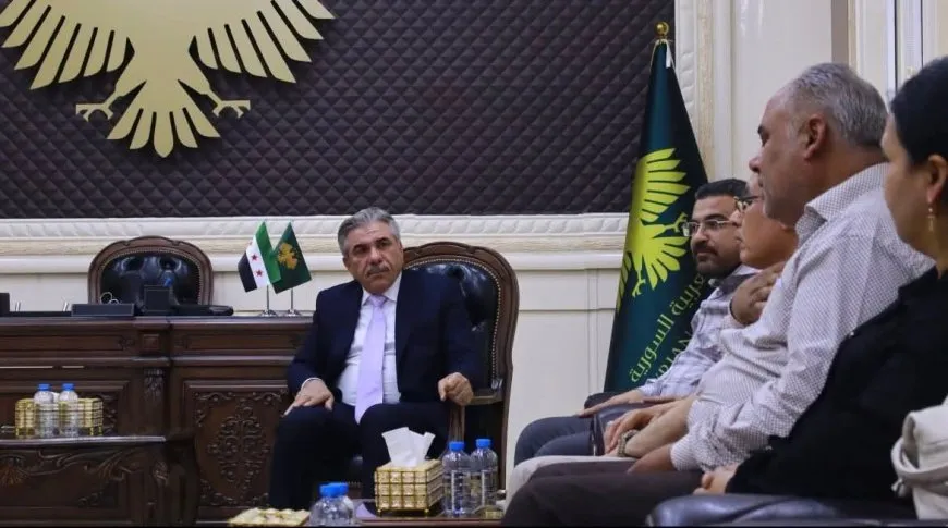 Governor of al-Hasakah meets with Director of Education