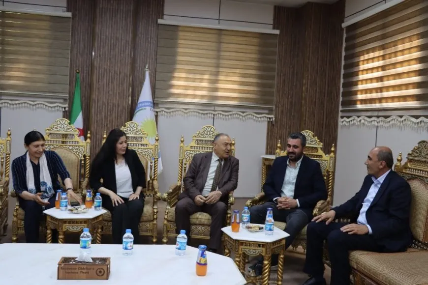 people of N. Kurdistan send humanitarian aid to Kobani