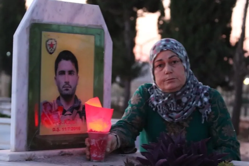 Candles lit at Martyrs’ Shrines on occasion of Eid al-Adha
