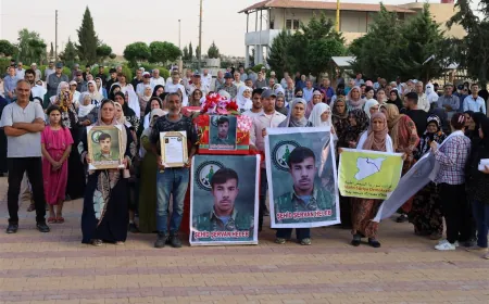 Hasakah residents bid farewell to fighter from Afrin Liberation Forces