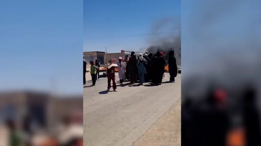 Demonstration and road blockade in Al-Hol – Hasaka