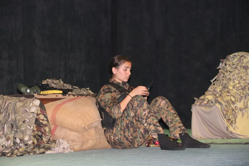 Hilal Zerin organizes artistic events in Qamishlo to support YPJ