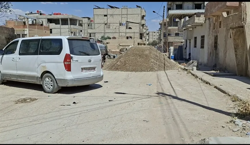 Accumulation of construction materials worsens traffic crisis in Hasakah