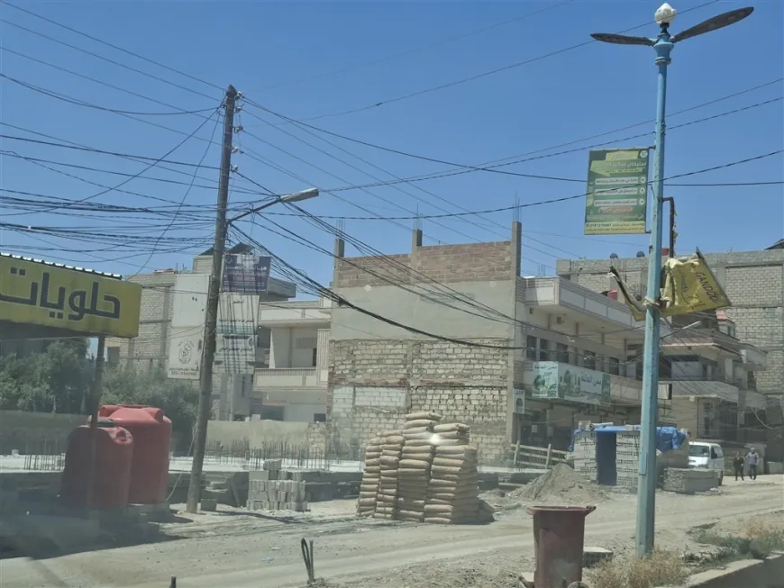 Accumulation of construction materials worsens traffic crisis in Hasakah