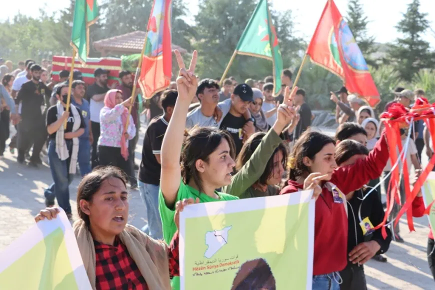 Residents of Kobani bid farewell to SDF in Kobani
