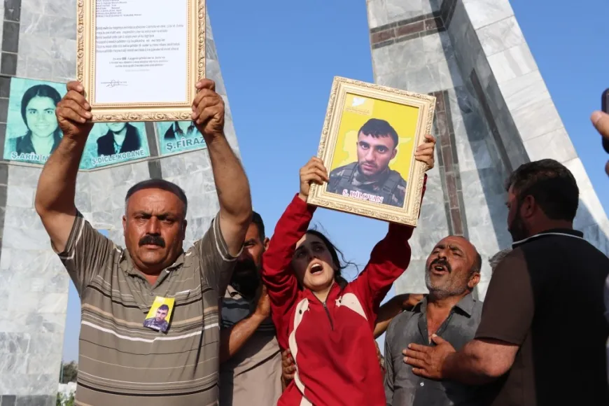 Residents of Kobani bid farewell to SDF in Kobani