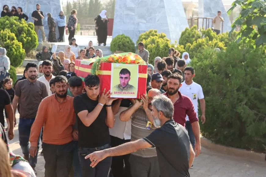 Residents of Kobani bid farewell to SDF in Kobani