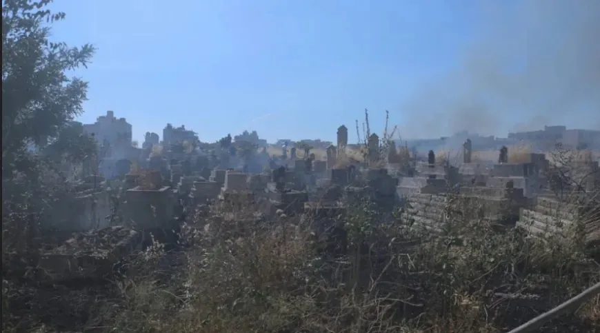 Fire broke out at ancient Al-Katib Cemetery in Homs