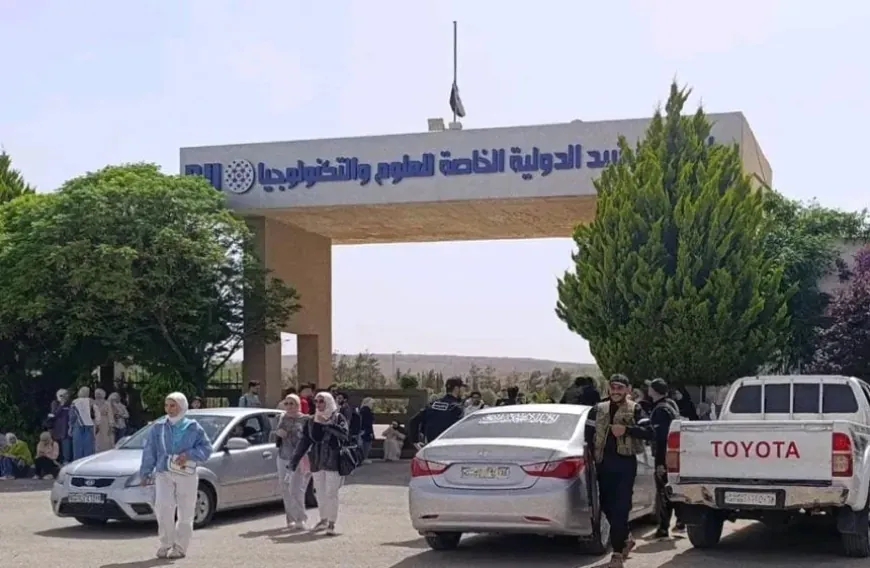 Al-Rasheed University staff protest over unpaid salaries
