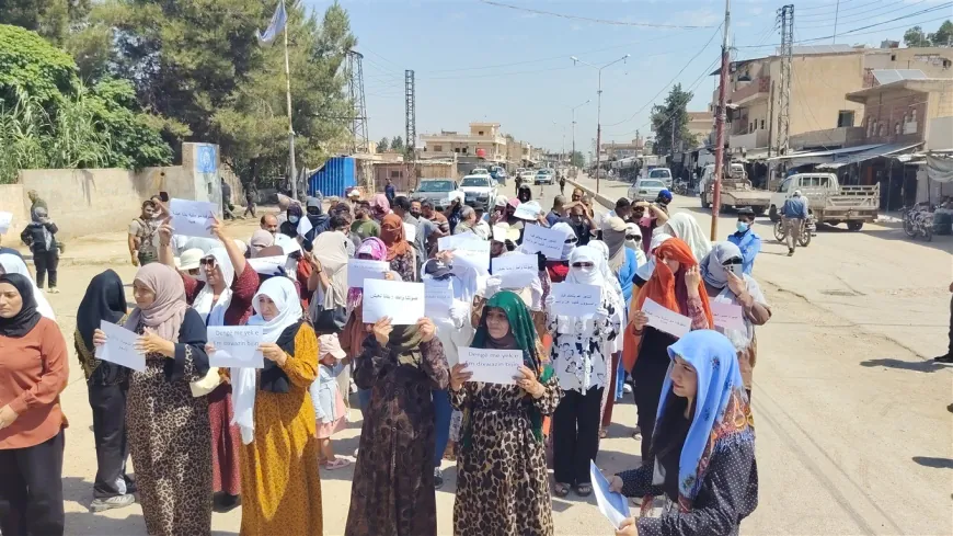 Zerkan residents protest against rising fuel prices