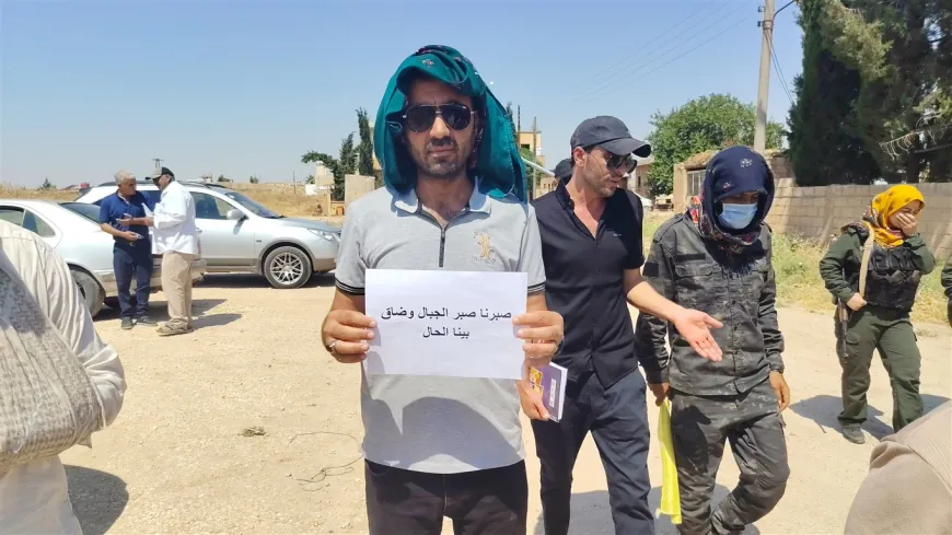 Zerkan residents protest against rising fuel prices