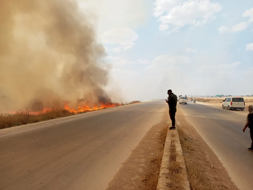 Fire engulfs agricultural lands, halts traffic on Tal Tamr–Hasakah road