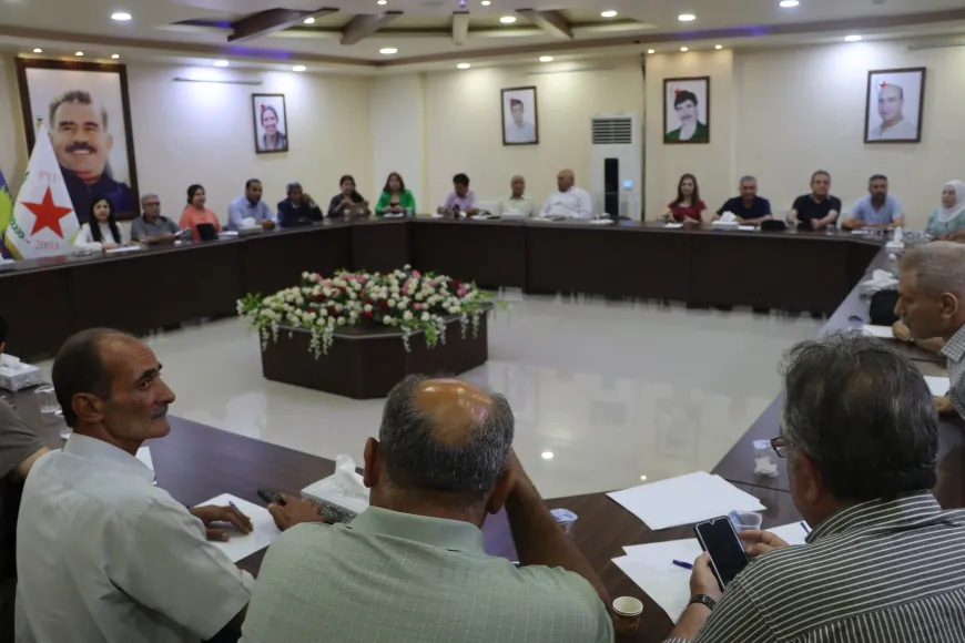 Kurdish parties meet in Qamishlo to discuss unity efforts