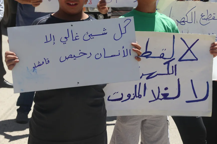Ongoing protests in Qamishlo calling for improved living conditions