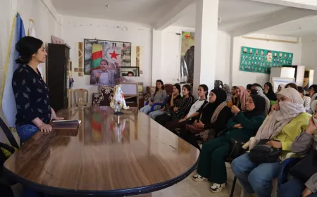 Meeting in Jal Agha stresses need to strengthen women's organization, role in next phase