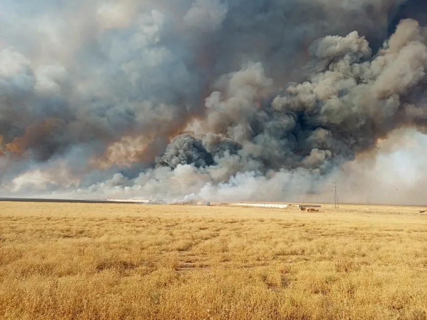 Massive fire encircles power substation in Tal Tamr