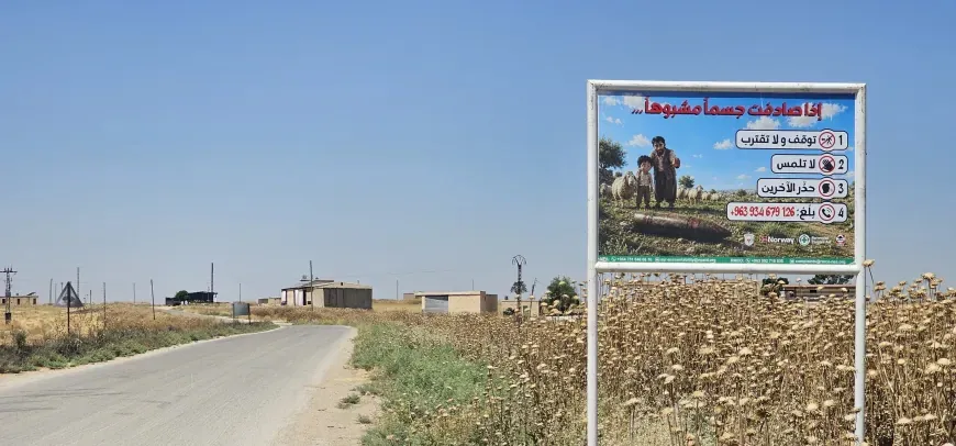 Teams continue clearing main roads to Serê Kaniyê of mines