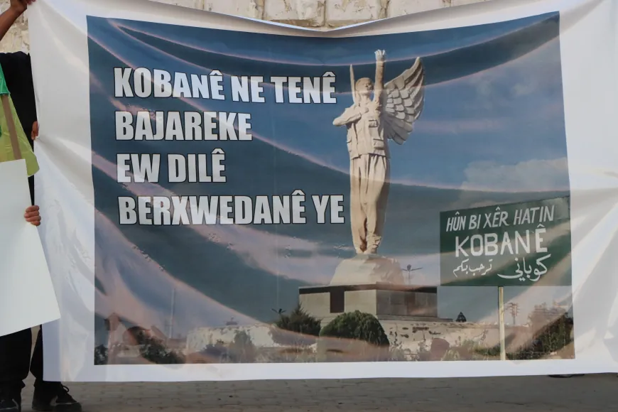 Qamishlo Protest Backs Official Recognition of Kobani