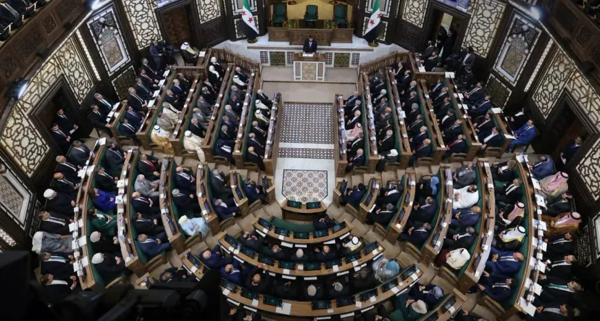 Syrian lawmakers take constitutional oath collectively