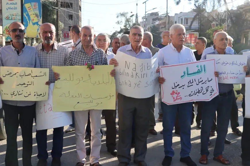 Inflation and investment dominate Syria's economic debate