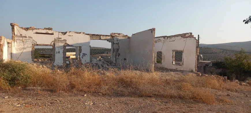 Returning families find homes destroyed and looted in Afrin Village