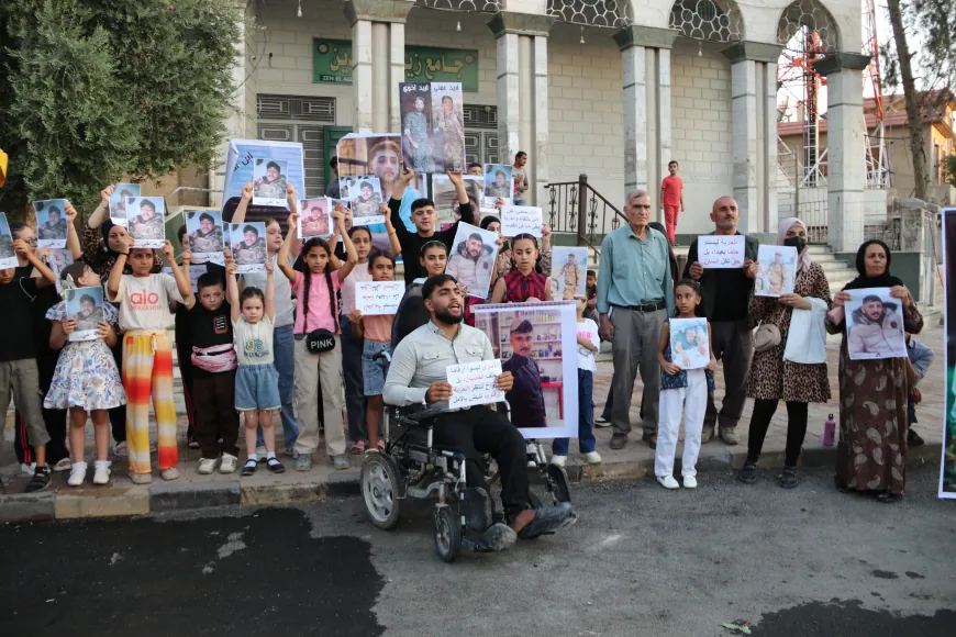 Families of detainees protest in Qamishlo demanding release