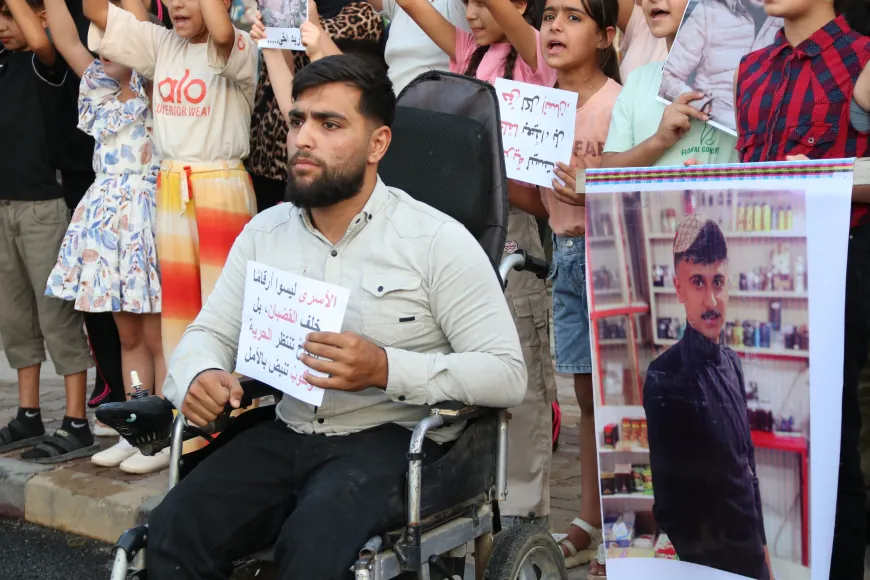 Families of detainees protest in Qamishlo demanding release