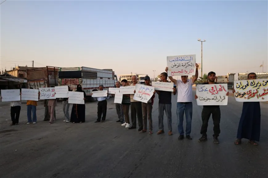 Tel Tamr residents protest over rising prices