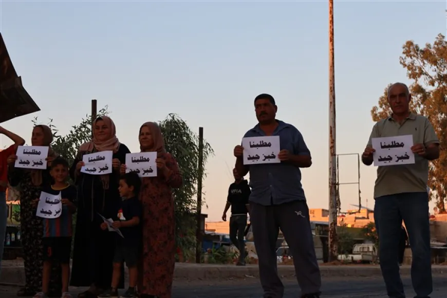 Tel Tamr residents protest rising prices and poor services