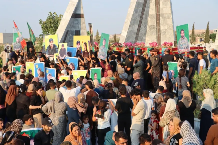 Eight SDF fighters laid to rest in Kobani