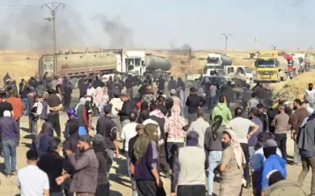 Oil workers end sit-in, reopen tanker route after work promises