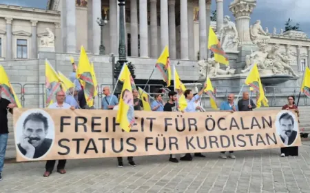Sit-in outside Austrian Parliament calls for leader Ocalan’s freedom