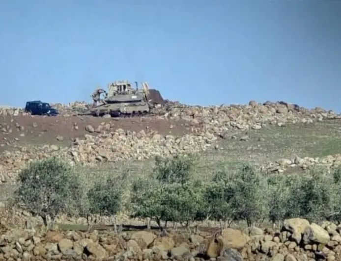Israeli Forces shell outskirts of Hamidiyah in Quneitra Countryside