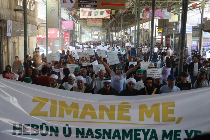 Mass protest in Kobani to defend mother-tongue education