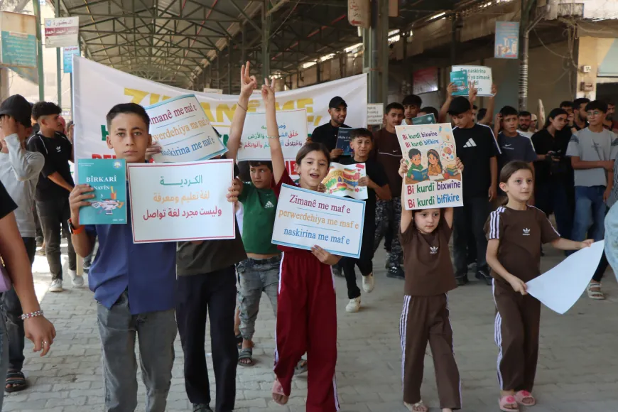 Mass protest in Kobani to defend mother-tongue education