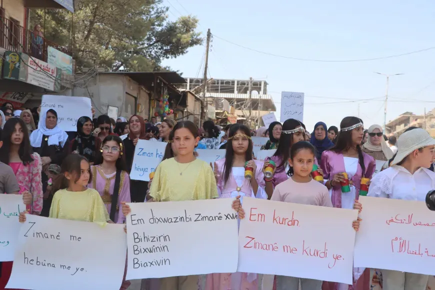 Kurdish students in Hasakah Insist on their right to continue education in their mother tongue