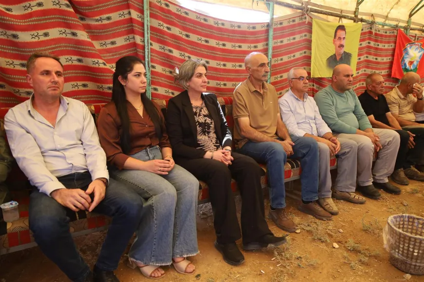 Popular, tribal, government delegations visit Sipan’s condolence tent