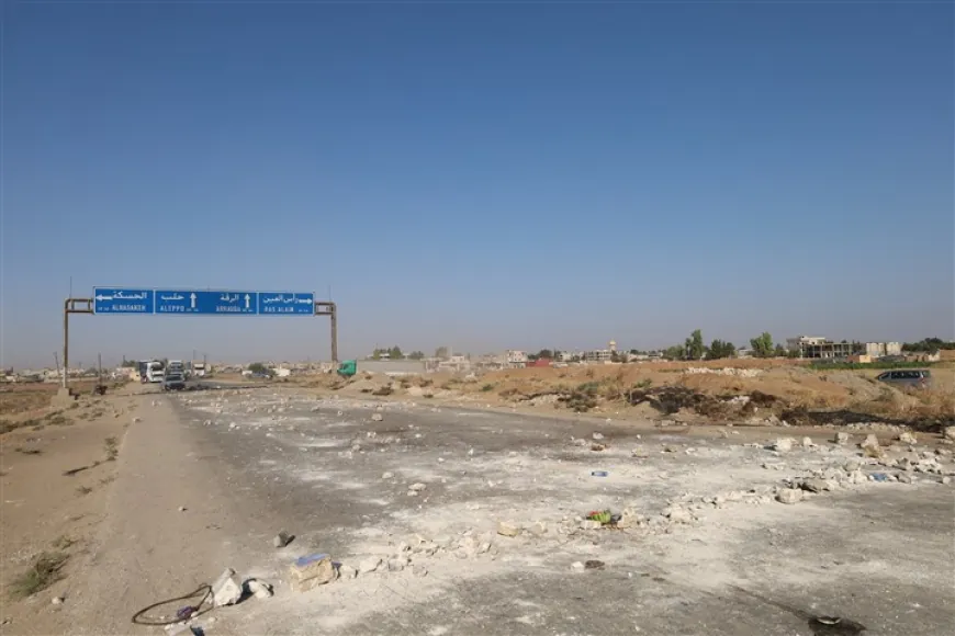 Tel Tamr-Aleppo road blocked for second day in protest against fuel price hike