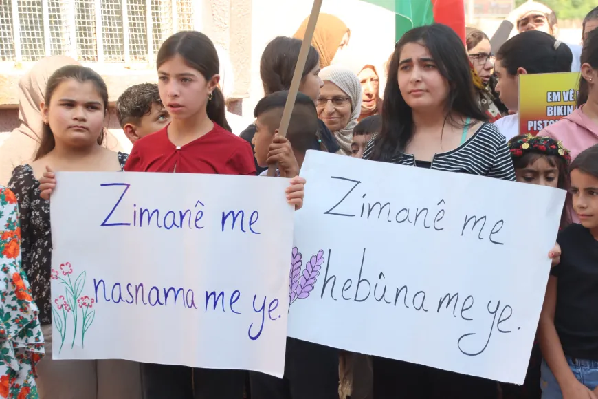 Sit-in in Derik, protest in Amuda against restrictions on Kurdish education