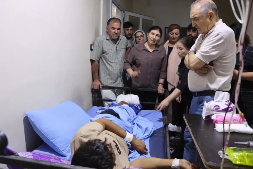 Kobani Administration visits victims of prison fire