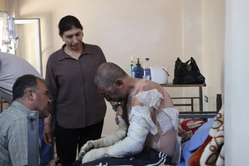 Kobani Administration visits victims of prison fire