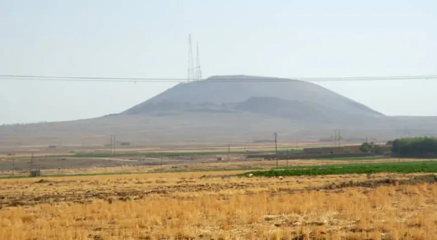 Hasakah Media Directorate warns of gas emissions at Kawkab Mountain