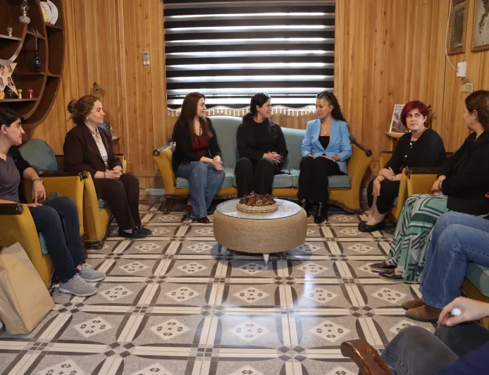 North Kurdistan delegation visits women’s organizations in Qamishlo